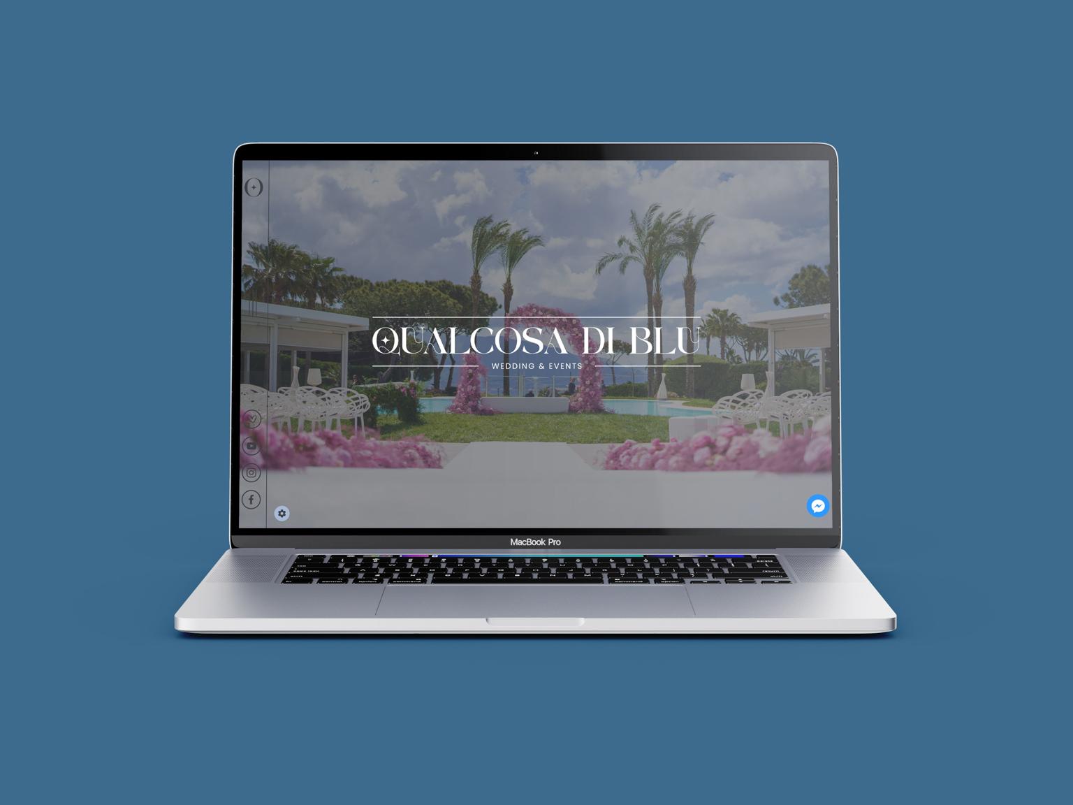 qualcosa di blu mockup